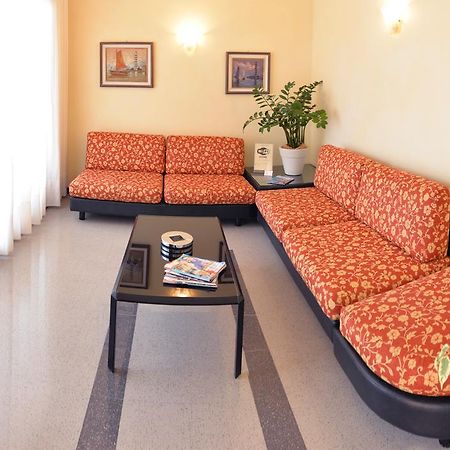 Pensione Villa Joli Lido di Jesolo Eksteriør billede