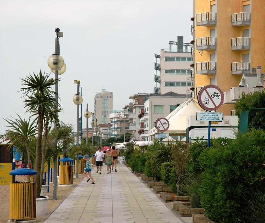 Pensione Villa Joli Lido di Jesolo Eksteriør billede