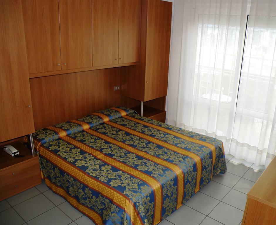 Pensione Villa Joli Lido di Jesolo Værelse billede