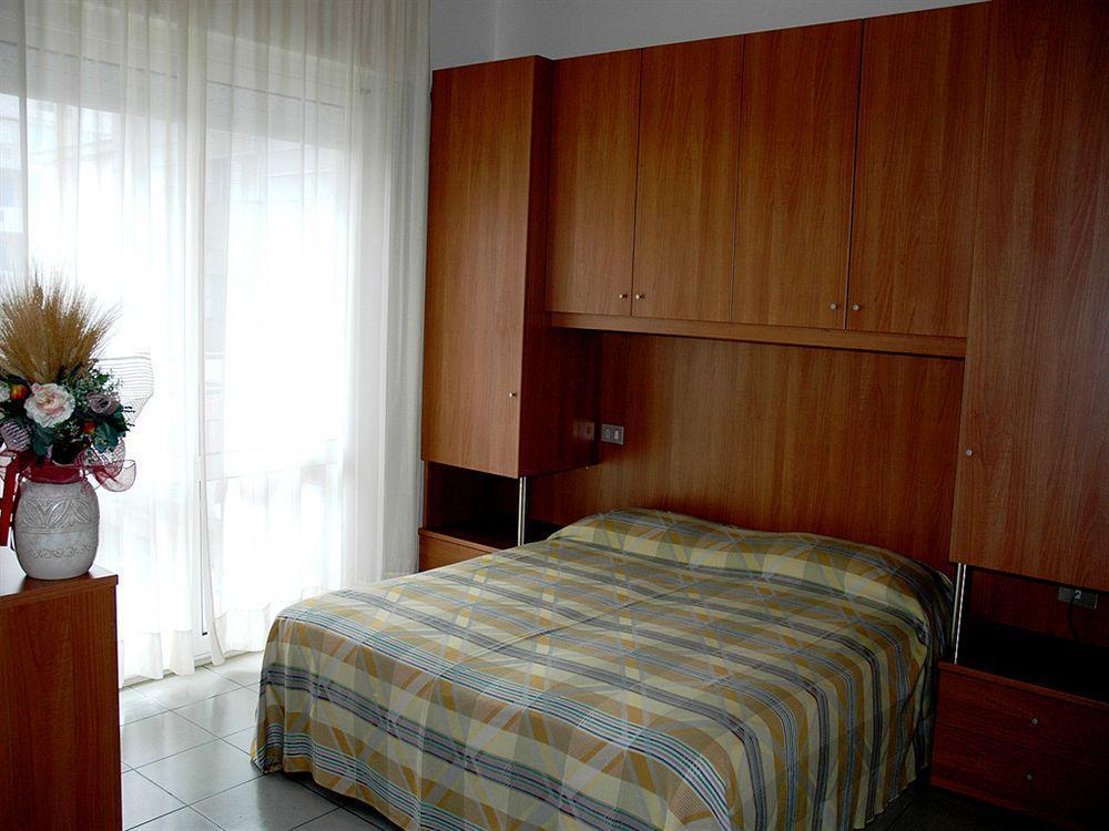 Pensione Villa Joli Lido di Jesolo Eksteriør billede