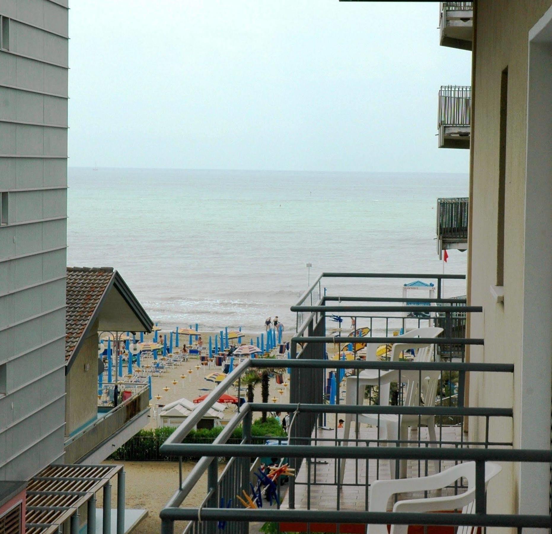 Pensione Villa Joli Lido di Jesolo Eksteriør billede